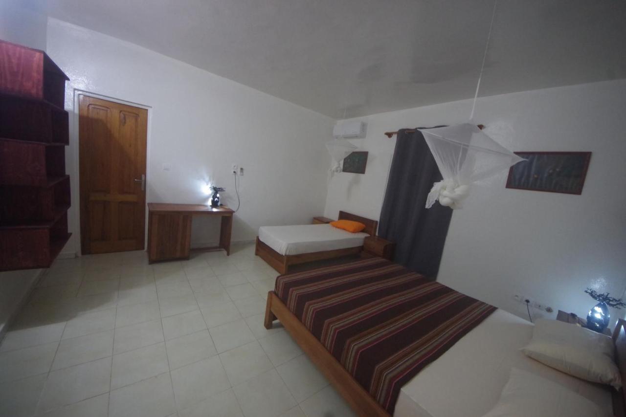 דקר Villa Ty Milyn Mazela Sa מראה חיצוני תמונה