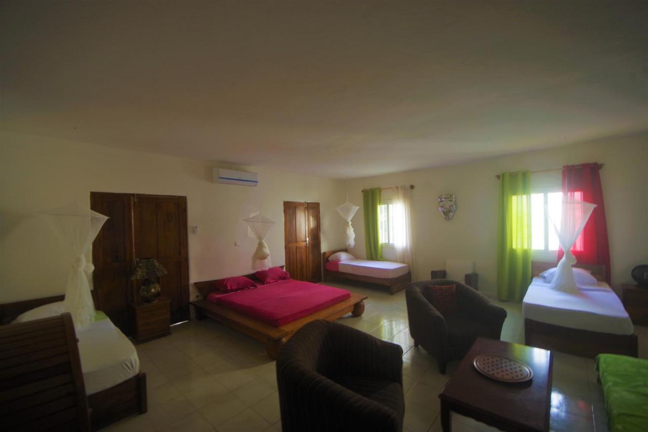 דקר Villa Ty Milyn Mazela Sa מראה חיצוני תמונה