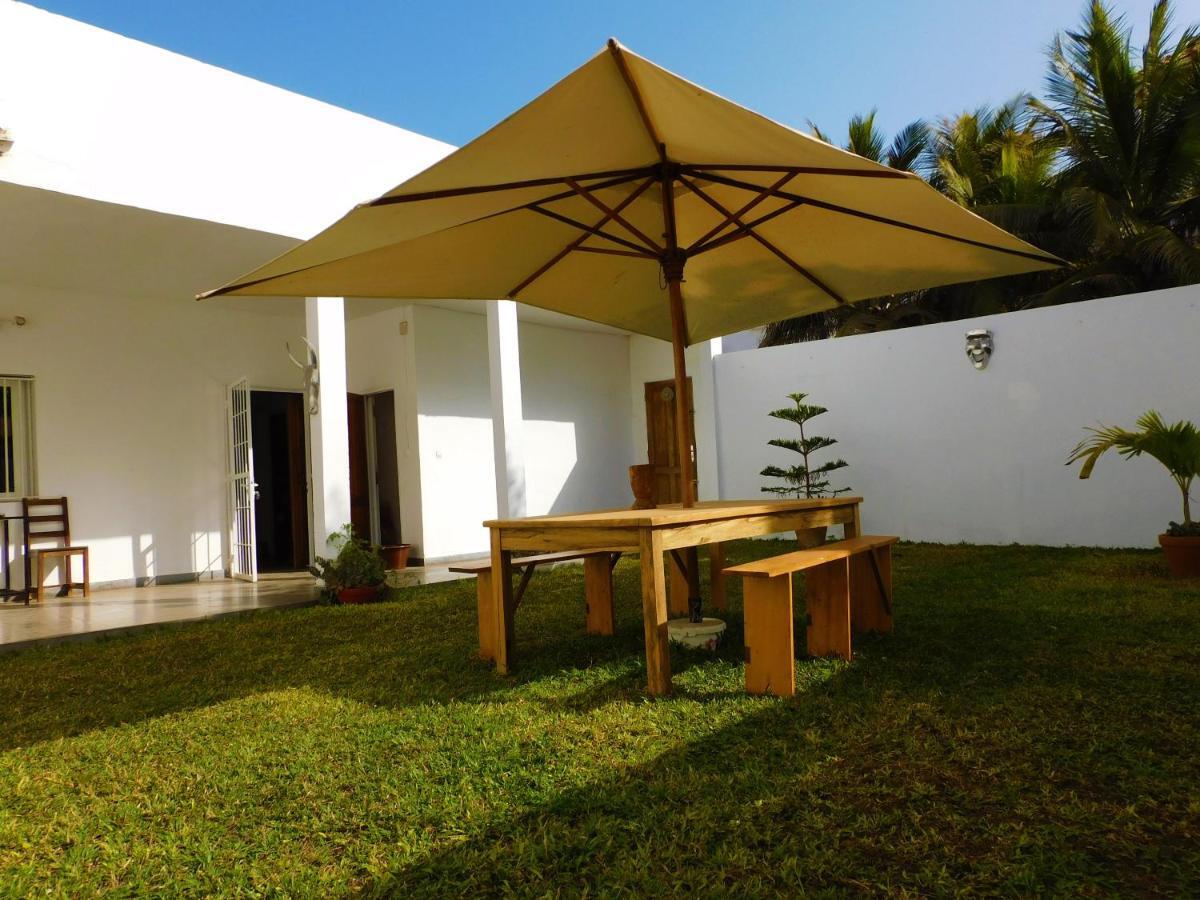 דקר Villa Ty Milyn Mazela Sa מראה חיצוני תמונה